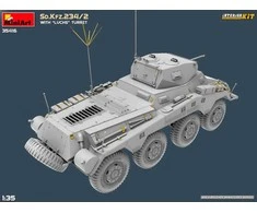 Miniart Sd.Kfz.234/2 su „Luchs“ bokštu, pilnas interjeras, 1/35 (35416)