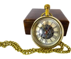 Mirtop Retro kišeninis mechaninis laikrodis su matoma mechanika, medinėje dėžutėje