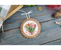 MP Studia Mini siuvinėjimo kryželiu rinkinys ant medžio: Tulpės, 8×8 cm – dovana