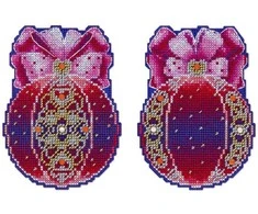 MP Studia Siuvinėjimo kryželiu rinkinys „Širdies magija“ – kalėdinis burbulas 12×9 cm