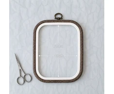 Nurge kvadratinis siuvinėjimo lankelis Flexi Hoop 18x20 cm, tamsiai rudas