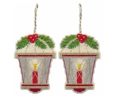 Oven Kalėdinis siuvinėjimo rinkinys eglutei „Žibintuvėlis“ 6,2×8,9 cm