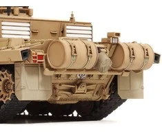 Tamiya Challenger 2 – britų pagrindinis tankas, dykumos versija 1/48