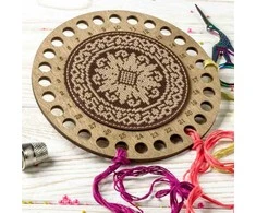 Wonderland Crafts Siuvinėjimo kryželiu rinkinys: siūlų organizatorius, dirbtinė oda 15x15
