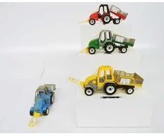 Choinski Traktorius su priekaba - 404 modelis