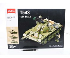 Sovietų tankas T-51 mastelis 1:35 3in1 modelis Sluban 604 el M38-B1135