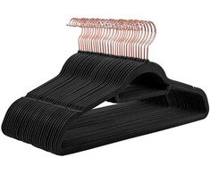 Songmics Kleiderbügel 30er Set 0,6 cm dick