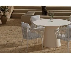 Lauko baldų komplektas Venture Design Valgomojo komplektas Lanzo stalas su 4 Linos kėdėmis, smėlio spalvos, balta, lauko baldai