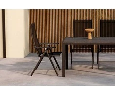 Lauko baldų komplektas Venture Design Valgomojo komplektas Mirko valgomojo stalas ir Levanzo valgomojo kėdės juodos lauko