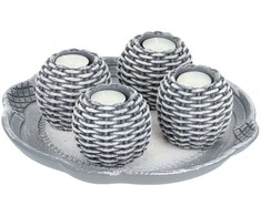 Kodustaar Žvakidė-dėklas su 4 arbatinių žvakučių laikikliais