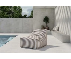 Sofa Venture Design Lounge krepšys 118x94x83 cm baltos ir smėlio spalvos dryžuoto audinio