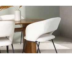 Venture Design Valgomojo stalo ir kėdžių komplektas Isolde valgomojo stalas ir Day valgomojo kėdė 140x75 cm juodas ir baltas MDF