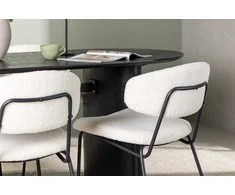 Venture Design Valgomojo stalo ir kėdžių komplektas Isolde valgomojo stalas ir Chico valgomojo kėdė 180x75 cm juoda ir balta MDF ir boucle