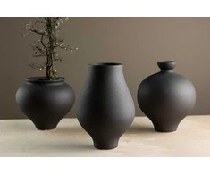 Venture Design Vaza, stovas, juoda
