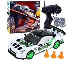 Jokomisiada Nuotoliniu būdu valdomas DRIFT automobilis su kūgiais RC0506