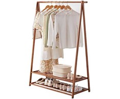 Bambukinis stovas rūbams ir 2 lygiais lentynų, ilgis 116 cm
