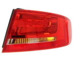 Galinis žibintas TYC Audi A4 B8 Sedanas 2007-2015