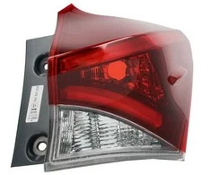 Galinis žibintas TYC Toyota Auris E18 2012-