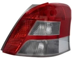 Galinis žibintas TYC Toyota Yaris II 2005-
