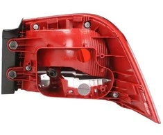 Galinis žibintas TYC VW Passat B7 Universalas 2010-2014