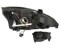 Priekinis žibintas TYC Ford Focus Mk1 1998-2007
