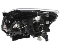 Priekinis žibintas TYC Toyota Avensis II T25 2003-2009