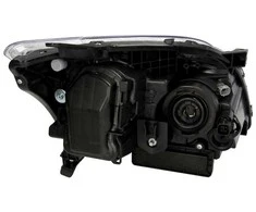 Priekinis žibintas TYC Toyota Avensis II T25 2003-2009