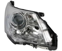 Priekinis žibintas TYC Toyota Avensis III T27 2009-