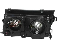 Priekinis žibintas TYC VW Passat B5 1996-