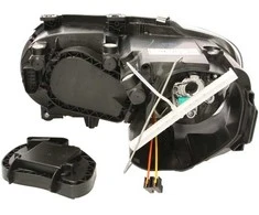 Priekinis žibintas TYC VW Touran, Caddy 2003-