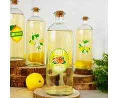 Gertuvė Stiklinis butelis limonadui su kamščiu 1 l