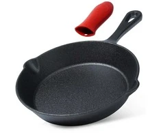 Ketaus keptuvė su silikoniniu dangteliu CAST LINE 20 cm