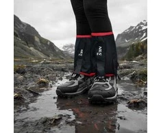NC17113 NILS CAMP RUNNING GAGGIES JUODOS IR RAUDONOS