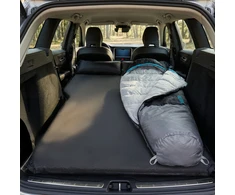 NC4401 Juodas SAVĘS PRIPUČIAMAS AUTOMOBILIO KILIMĖLIS NILS CAMP