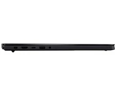 Nešiojamas kompiuteris ASUS ProArt P16 H7606WX-SE011X Ryzen AI 9 HX 370 16.0" 4K lietimui jautrus ekranas, 120Hz, neatspindintis atspindžiais ekranas, 64GB LPDDR5X SSD, 2TB GeForce RTX 5090 24GB kamera, FHD WiFi+BT 90WHrs, W11Pro Nano, Juodas