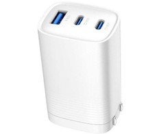Evelatus 65W GaN ātrā lādētāja 2× USB-C + USB-A CN spraudnis PD/QC daudzportu izeja baltā krāsā