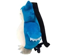 Cyp Brands Pokemon – 34cm Snorlax pliušinis žaislas - kuprinė