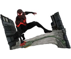 Diamond Select Toys Spider-Man Miles Morales Statue - 18 cm