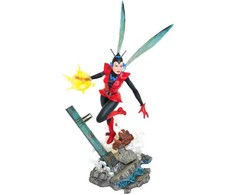Diamond Select Marvel Gallery Wasp statue 33cm