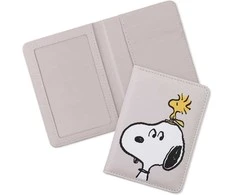 Peers Hardy Peanuts Snoopy passport holder
