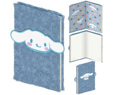 Pyramid Hello Kitty Cinnamoroll A5 pliušinis užrašų knygelė