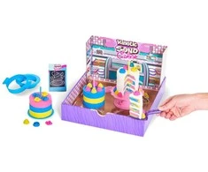 Spin Master Kinetic Sand Kinetic Sand Rainbow Cake Shoppe Rinkinys Konditerijos pyragai Tortai + priedai