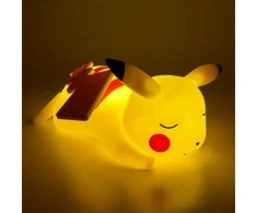 „Pokemonnemesis Now“ šviečianti Pokémono miegančio Pikachu figūrėlė