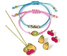 The Carat Shop Pusheen Set Necklace + bracelets + earrings