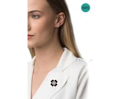 Unikalaus dizaino sagė , Juodas Clover
