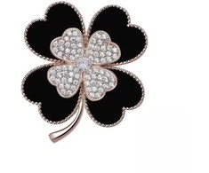 Unikalaus dizaino sagė , Juodas Clover