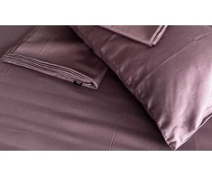 MIEGO GURU PREMIUM satino paklodė su guma “Plum” (TC300) 200x220cm