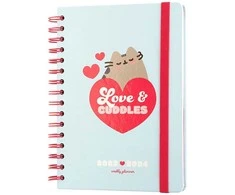 Pusheen – 2023/2024 m. savaitinis kalendorius / planuotojas iš kolekcijos Purrfect Love (14,8 x 21 cm)