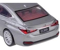 Jokomisiada Kolekcinis modelis Lexus ES300h 1:35 metalinis automobilis su šviesomis ir garsu ZA5051
