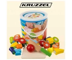 Kruzzel Mediniu daržoviu pjaustymas kibire